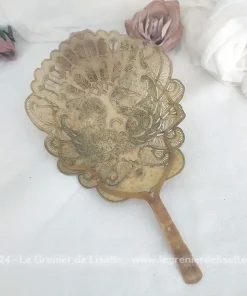 Ancien éventail fin XIX° ou début XX° corne et parchemin