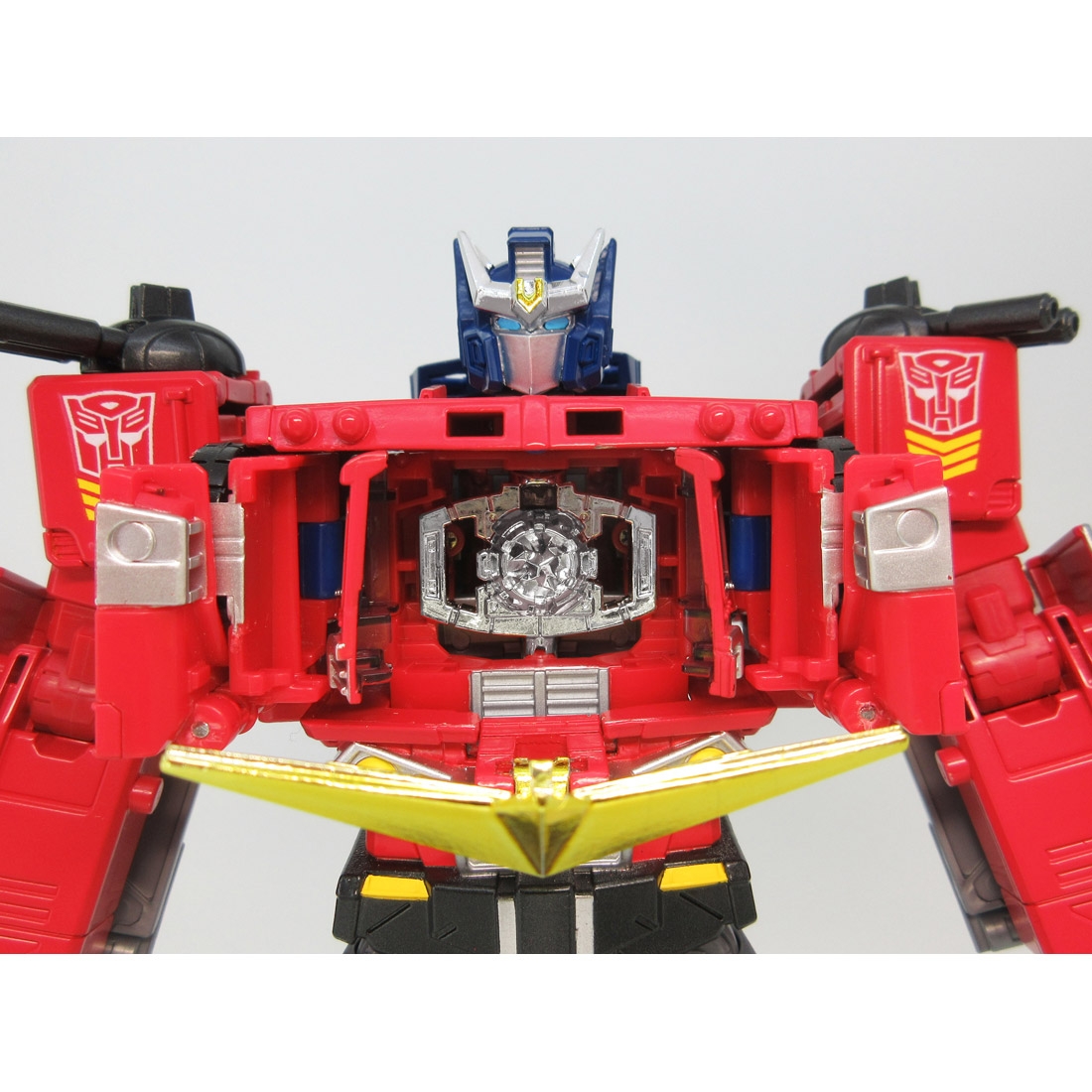 Transformers Generations Select Star Convoy Exclusive – Image 9